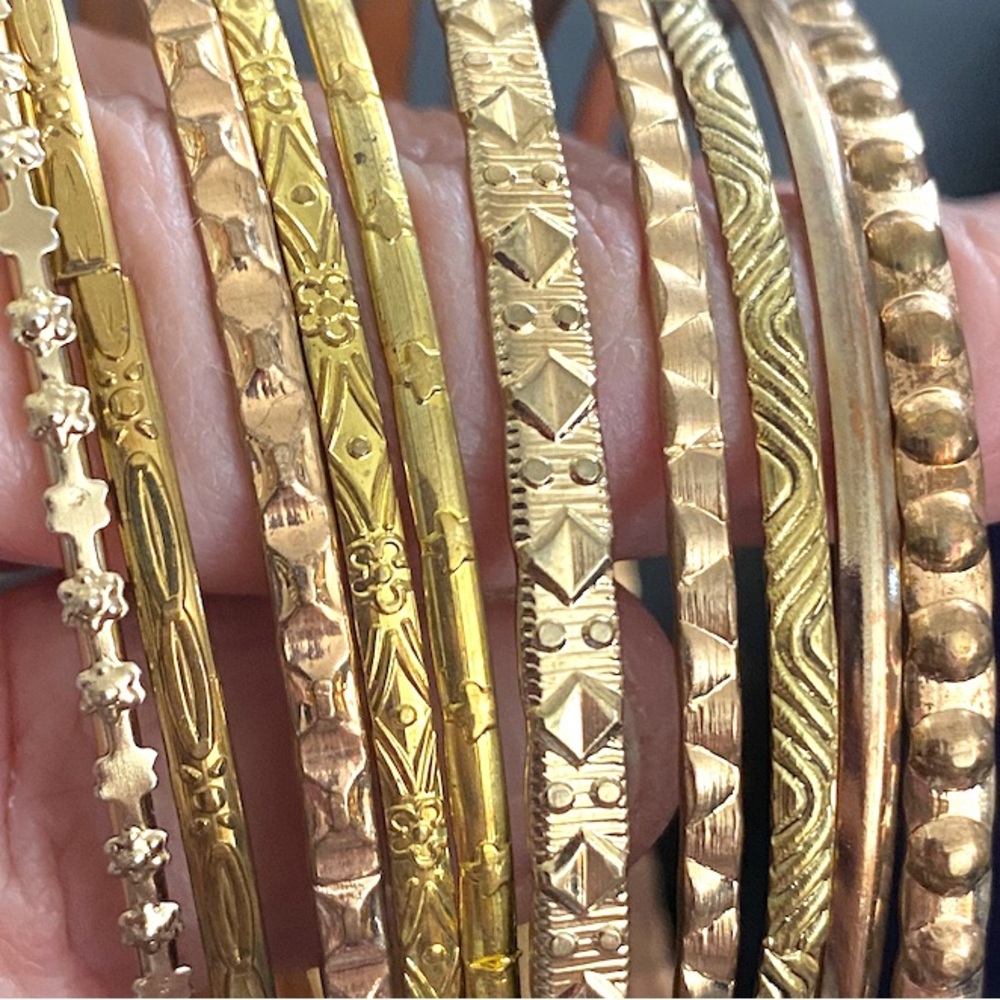 Vintage Gold Tone Assorted Stackable Bangle Brace… - image 3